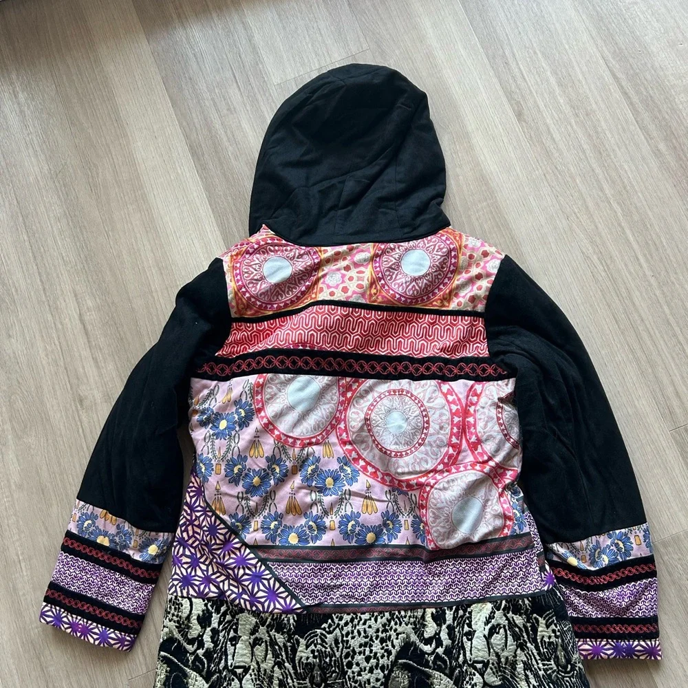 Desigual Women's Jacket with hood NWT, size 44 - Picture 2 of 8